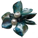 Coralli di Sardegna Turquoise Mother of Pearl Ring Leaves 15x15mm. 8mm beads. Width 40mm. Adjustable Silver Frame