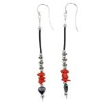 El Coral Earrings Red Coral Chips, Hematite Heart and Rubber, 7 cm length