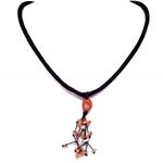 El Coral Collana in Corallo Rosa Chips a Grappolo e un Ovale Grosso Barocco con Collarino in Seta