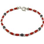 El Coral Bracciale Corallo Rosso tubetti Barocco e Ematite tubetti 3x5mm. Lunghezza 19cm. chiusura e Pallini Argentati