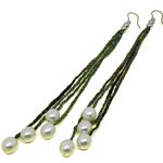 El Coral Pendientes Perlas Blancas 8x9mm con 4 Hilos Verdes, 170mm de Largo